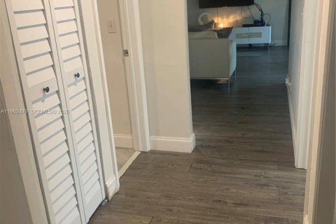 Copropriété à vendre à West Palm Beach, Floride: 2 chambres, 95.97 m2 № 2080940 - photo 7