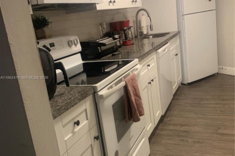 Copropriété à vendre à West Palm Beach, Floride: 2 chambres, 95.97 m2 № 2080940 - photo 3