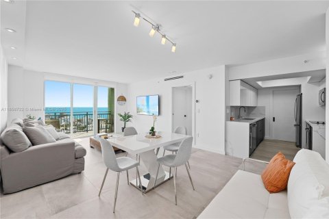 Copropriété à vendre à Miami Beach, Floride: 1 chambre, 68.75 m2 № 1887358 - photo 2