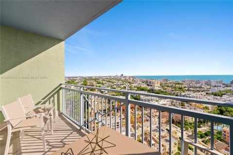 Copropriété à vendre à Miami Beach, Floride: 1 chambre, 68.75 m2 № 1887358 - photo 18