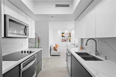 Copropriété à vendre à Miami Beach, Floride: 1 chambre, 68.75 m2 № 1887358 - photo 5