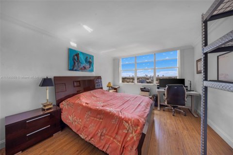 Condo in North Bay Village, Florida, 1 bedroom  № 1738897 - photo 22