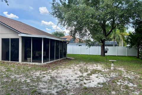 House in Minneola, Florida 3 bedrooms, 125.51 sq.m. № 1803583 - photo 23