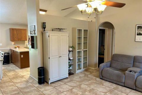 House in Minneola, Florida 3 bedrooms, 125.51 sq.m. № 1803583 - photo 8