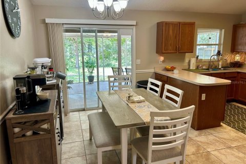 House in Minneola, Florida 3 bedrooms, 125.51 sq.m. № 1803583 - photo 9