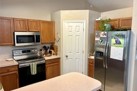 House in Minneola, Florida 3 bedrooms, 125.51 sq.m. № 1803583 - photo 12