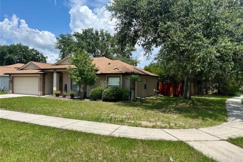 House in Minneola, Florida 3 bedrooms, 125.51 sq.m. № 1803583 - photo 4