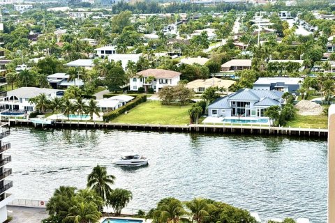 Condo in Hallandale Beach, Florida, 1 bedroom  № 2004942