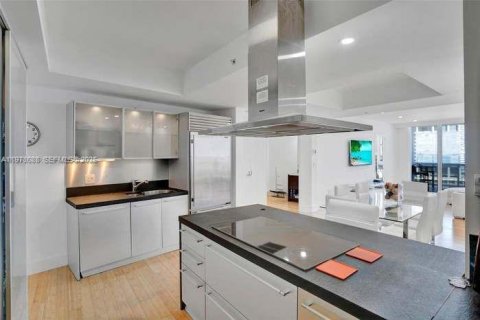 Купить кондоминиум в Санни-Айлс-Бич, Флорида 2 спальни, 139.26м2, № 2079227 - фото 15