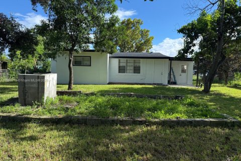 Купить виллу или дом в Холливуд, Флорида 3 спальни, 96.99м2, № 1931486 - фото 15