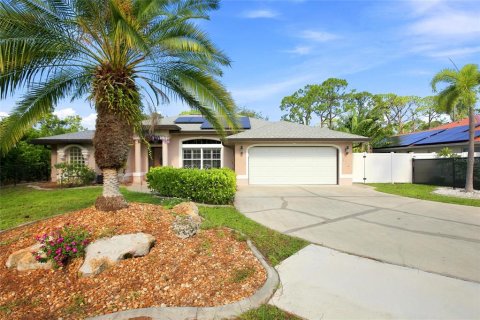 House in Englewood, Florida 3 bedrooms, 188.41 sq.m. № 2203295