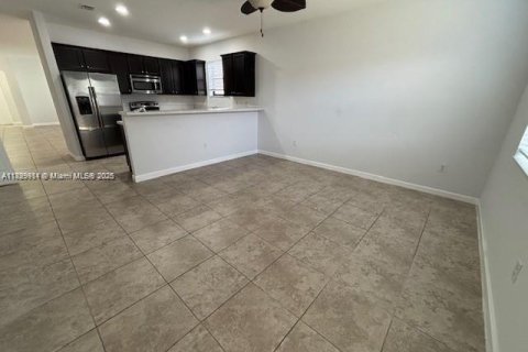 Купить виллу или дом в Майами, Флорида 3 спальни, 177.07м2, № 2036348 - фото 8