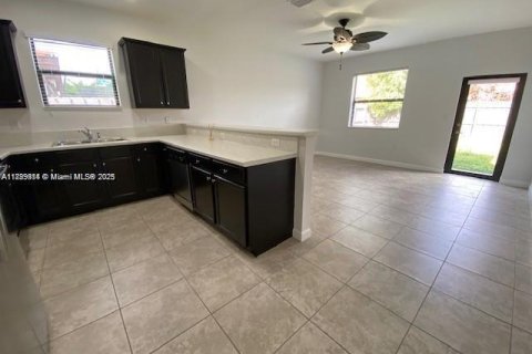 Купить виллу или дом в Майами, Флорида 3 спальни, 177.07м2, № 2036348 - фото 7