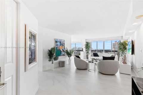 Condominio en venta en Aventura, Florida, 3 dormitorios, 157.38 m2 № 1981923 - foto 7