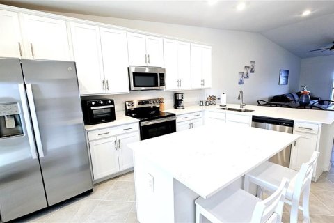 Condominio en alquiler en Venice, Florida, 2 dormitorios, 126.9 m2 № 1732872 - foto 11