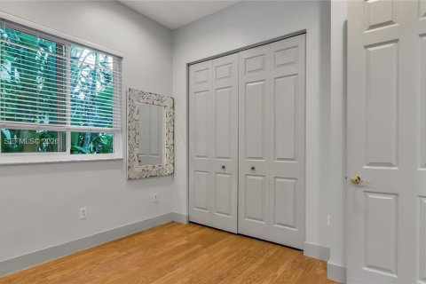 Villa ou maison à vendre à Miramar, Floride: 4 chambres, 229.47 m2 № 2027296 - photo 12