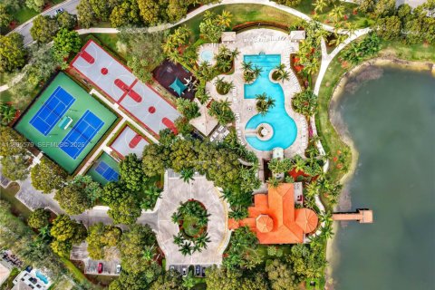 Villa ou maison à vendre à Miramar, Floride: 4 chambres, 229.47 m2 № 2027296 - photo 20