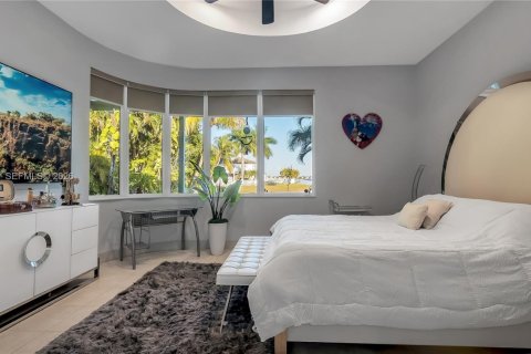 Villa ou maison à vendre à Miramar, Floride: 4 chambres, 229.47 m2 № 2027296 - photo 9