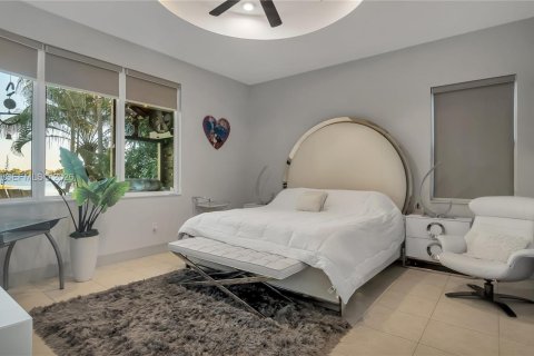 Villa ou maison à vendre à Miramar, Floride: 4 chambres, 229.47 m2 № 2027296 - photo 8