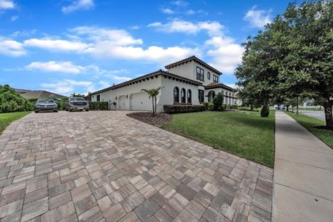 House in Fish Hawk, Florida 4 bedrooms, 352.75 sq.m. № 1815379 - photo 4
