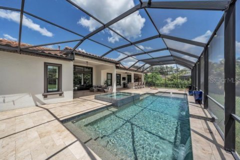 House in Fish Hawk, Florida 4 bedrooms, 352.75 sq.m. № 1815379 - photo 13