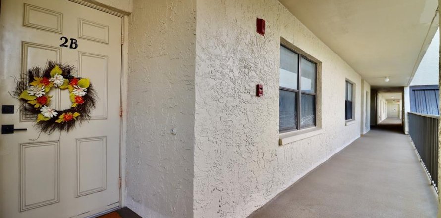 Condominio en Clearwater, Florida, 2 dormitorios № 1877470