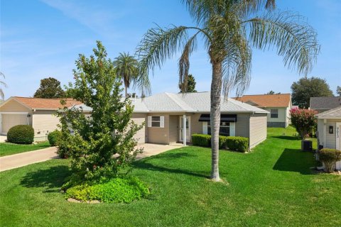 House in The Villages, Florida 3 bedrooms, 117.52 sq.m. № 2202996 - photo 5