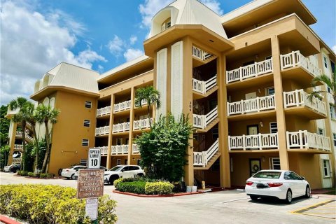 Condo in North Palm Beach, Florida, 2 bedrooms  № 2227685