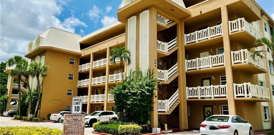 Condo in North Palm Beach, Florida, 2 bedrooms  № 2227685