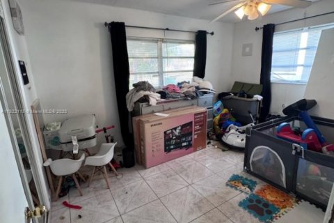 House in Sunrise, Florida 3 bedrooms, 126.16 sq.m. № 1976026 - photo 30