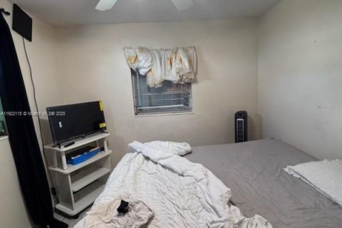 House in Sunrise, Florida 3 bedrooms, 126.16 sq.m. № 1976026 - photo 26