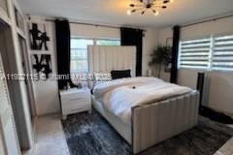 House in Sunrise, Florida 3 bedrooms, 126.16 sq.m. № 1976026 - photo 24