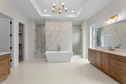 House in Tampa, Florida 5 bedrooms, 612.78 sq.m. № 2219088 - photo 23