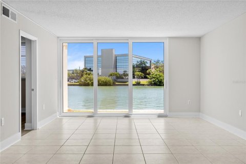 Condominio en venta en South Pasadena, Florida, 2 dormitorios, 97.55 m2 № 2205253 - foto 19
