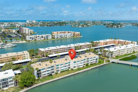 Condominio en venta en South Pasadena, Florida, 2 dormitorios, 97.55 m2 № 2205253 - foto 2