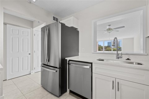 Condominio en venta en South Pasadena, Florida, 2 dormitorios, 97.55 m2 № 2205253 - foto 14