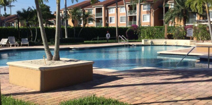 Condo in Lake Worth, Florida, 3 bedrooms  № 2250588