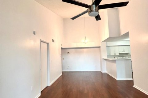 Condo in Lake Worth, Florida, 3 bedrooms  № 2250588 - photo 4