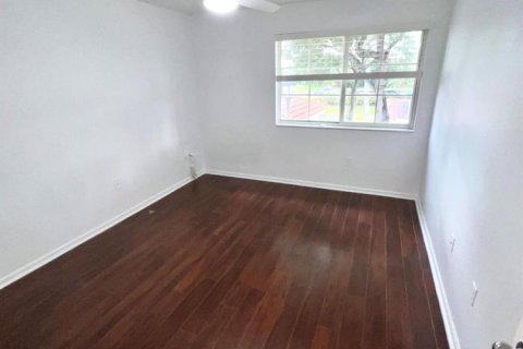Condo in Lake Worth, Florida, 3 bedrooms  № 2250588 - photo 9