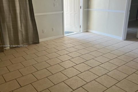 Condo in West Palm Beach, Florida, 1 bedroom № 1828753 - photo 15