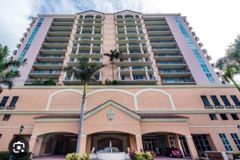 Condo in Sunny Isles Beach, Florida, 3 bedrooms  № 1864903 - photo 2