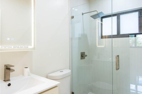 Купить виллу или дом в Майами, Флорида 3 спальни, 92.34м2, № 2051846 - фото 20