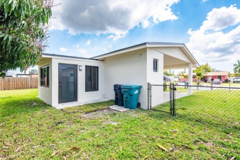 Купить виллу или дом в Майами, Флорида 3 спальни, 92.34м2, № 2051846 - фото 8