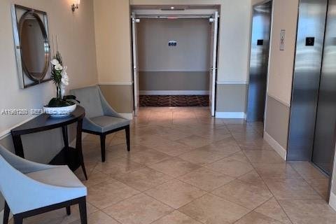 Condominio en venta en Coral Gables, Florida, 2 dormitorios, 104.79 m2 № 2023278 - foto 23