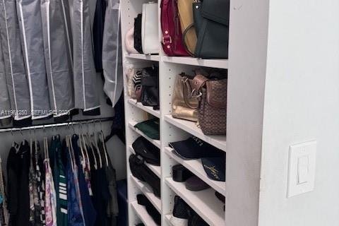 Condominio en venta en Coral Gables, Florida, 2 dormitorios, 104.79 m2 № 2023278 - foto 30