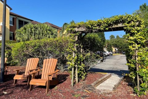 Condo in Orlando, Florida, 3 bedrooms № 2103644 - photo 14
