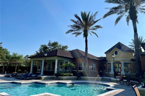 Condo in Orlando, Florida, 3 bedrooms № 2103644 - photo 18