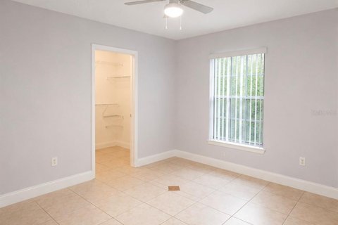 Condo in Orlando, Florida, 3 bedrooms № 2103644 - photo 9