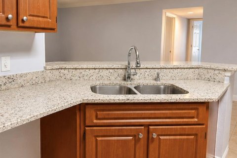 Condo in Orlando, Florida, 3 bedrooms № 2103644 - photo 6