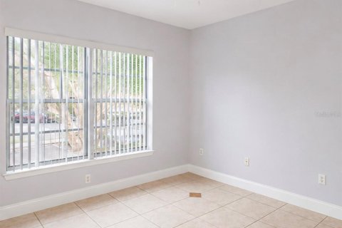 Condo in Orlando, Florida, 3 bedrooms № 2103644 - photo 10